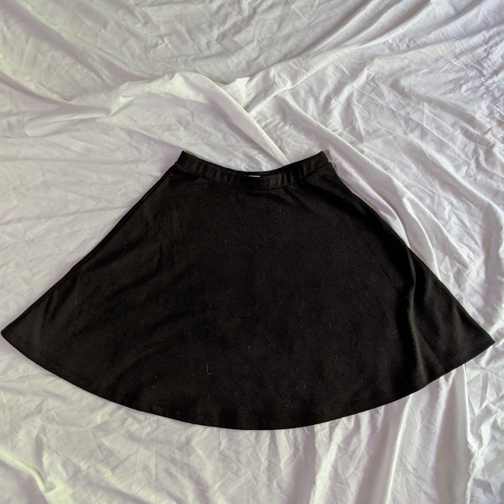 Super cute black skater skirt